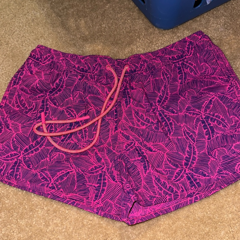 Vineyard Vines performance shorts